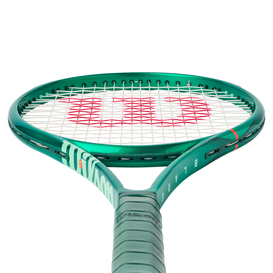 Wilson Blade 100L Tennis Racket