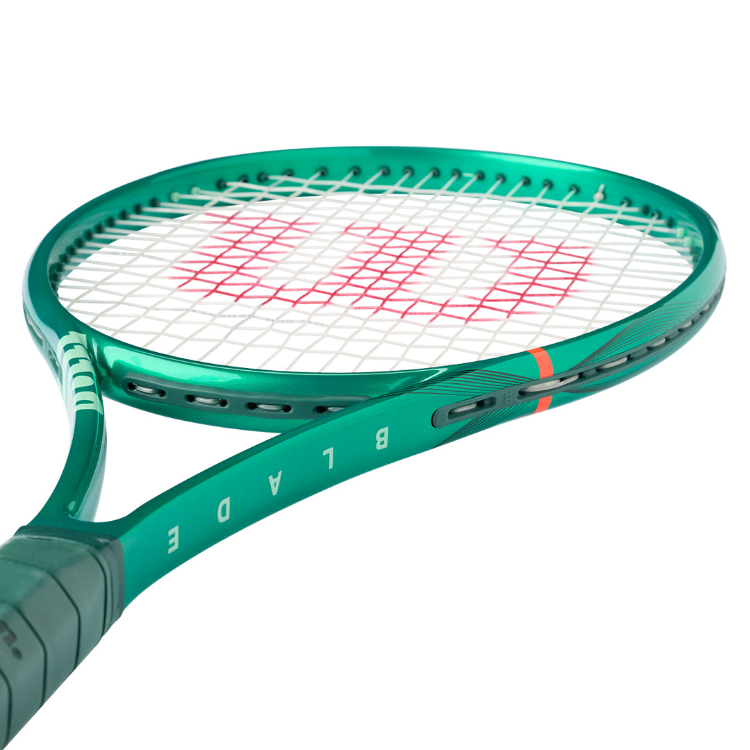 Wilson BLADE v.8 98インチ 16x19 G2 Wilson Blade 98 16x19 v10 Tennis Racket | VOLT Sports